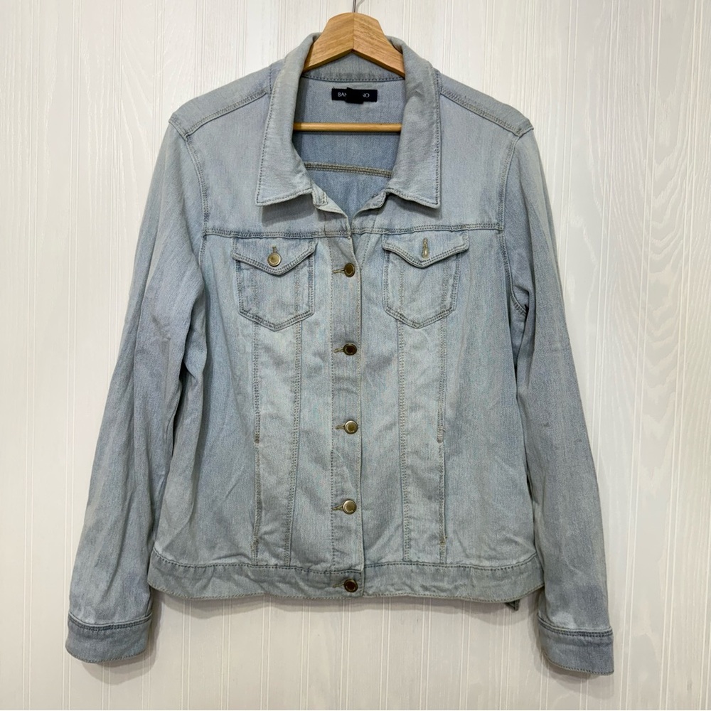 Bandolino light wash denim jean jacket button up size XL